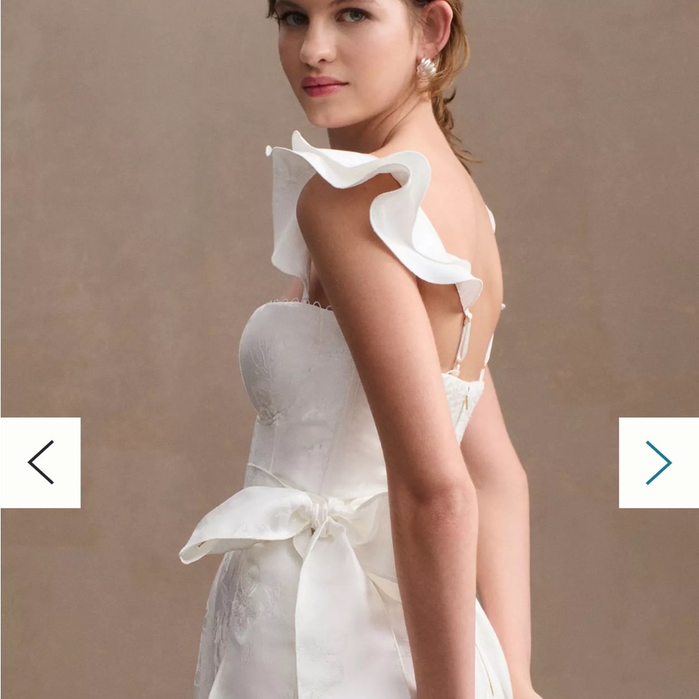 NWT- V. Chapman Vera Satin Ruffled-Sleeve Bustier Midi Dress - Picture 2 of 16